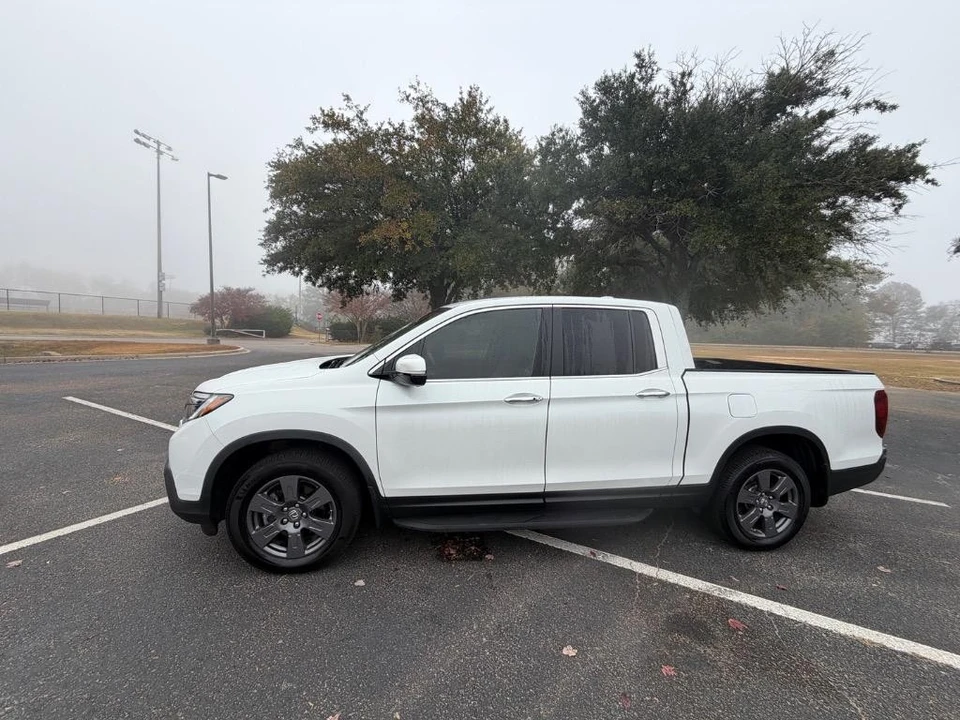 2020 Honda Ridgeline 2nd Gen - Image 2 of 21