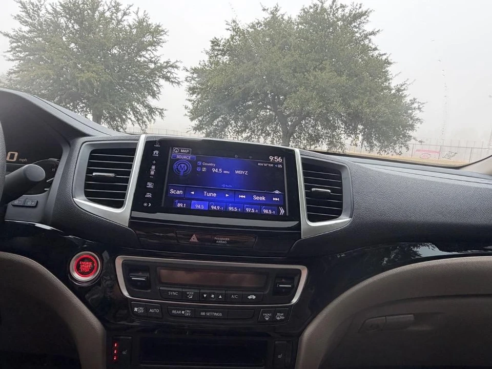 2020 Honda Ridgeline 2nd Gen - Image 15 of 21