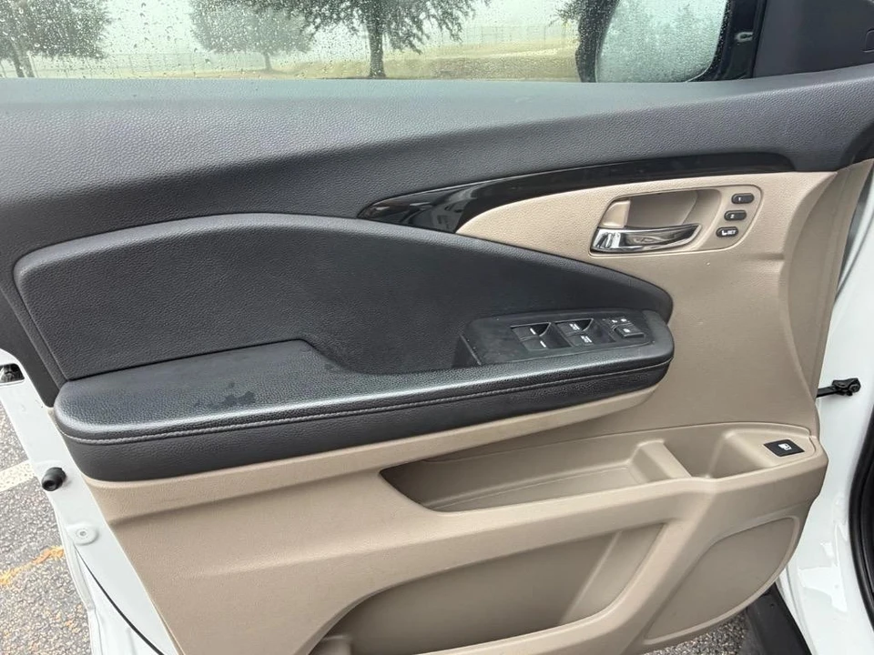 2020 Honda Ridgeline 2nd Gen - Image 4 of 21