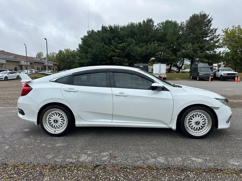 2020 Honda Civic 10th Gen - Image 6 of 17