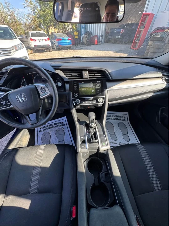 2020 Honda Civic 10th Gen - Image 5 of 9