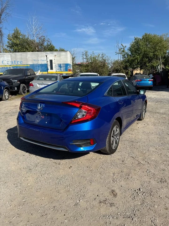 2020 Honda Civic 10th Gen - Image 3 of 9