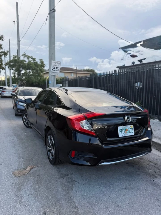 2020 Honda Civic 10th Gen - Image 4 of 7