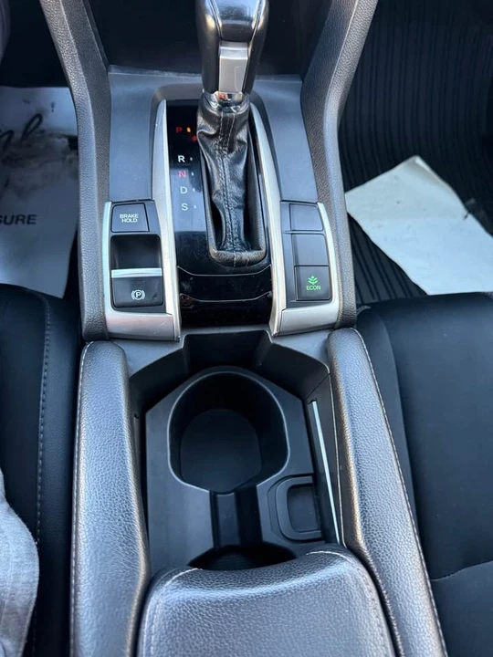 2020 Honda Civic 10th Gen - Image 18 of 20