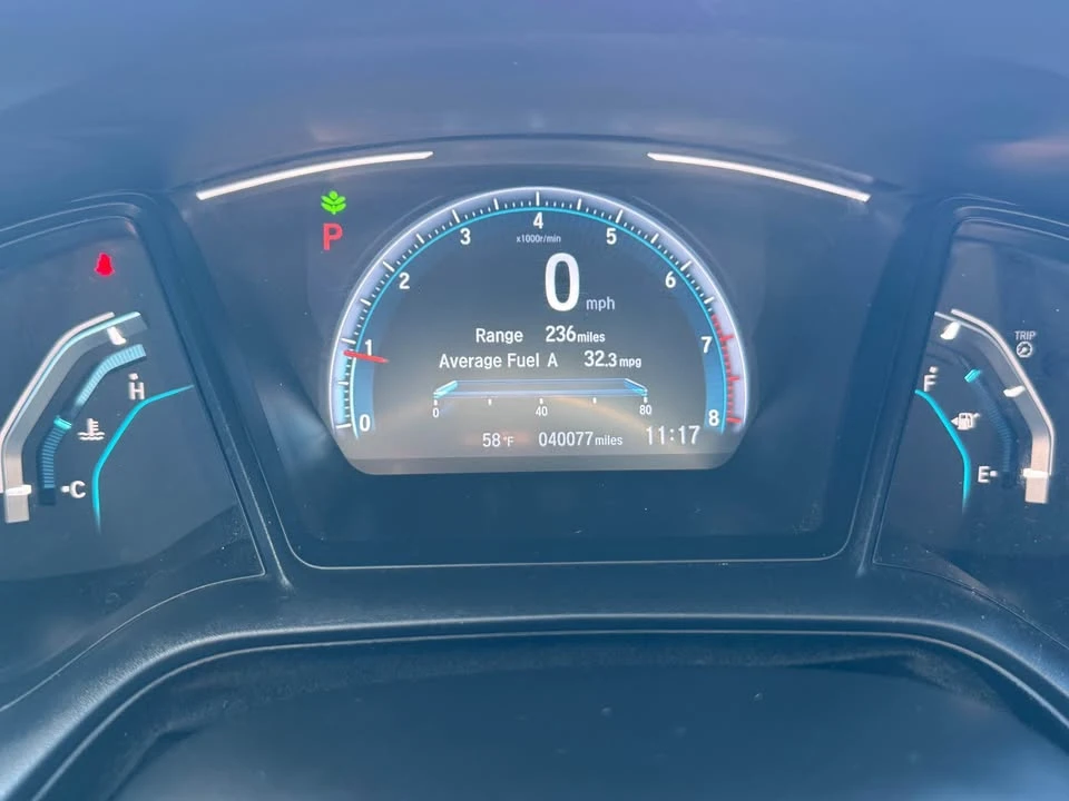 2020 Honda Civic 10th Gen - Image 9 of 12