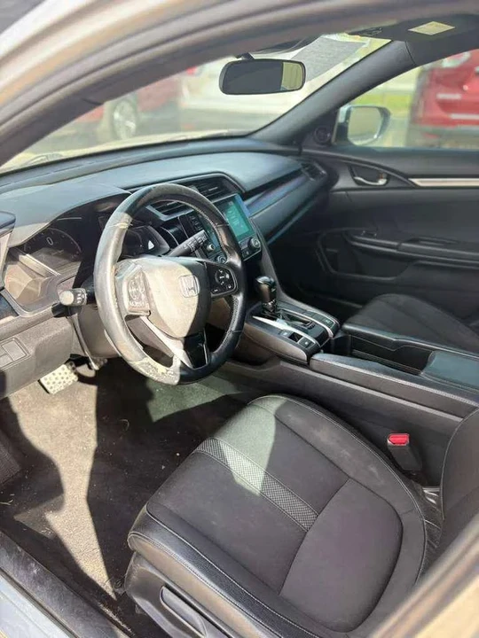 2020 Honda Civic 10th Gen - Image 9 of 14