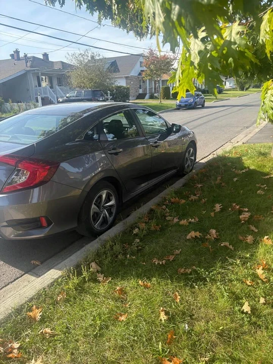 2020 Honda Civic 10th Gen - Image 2 of 6
