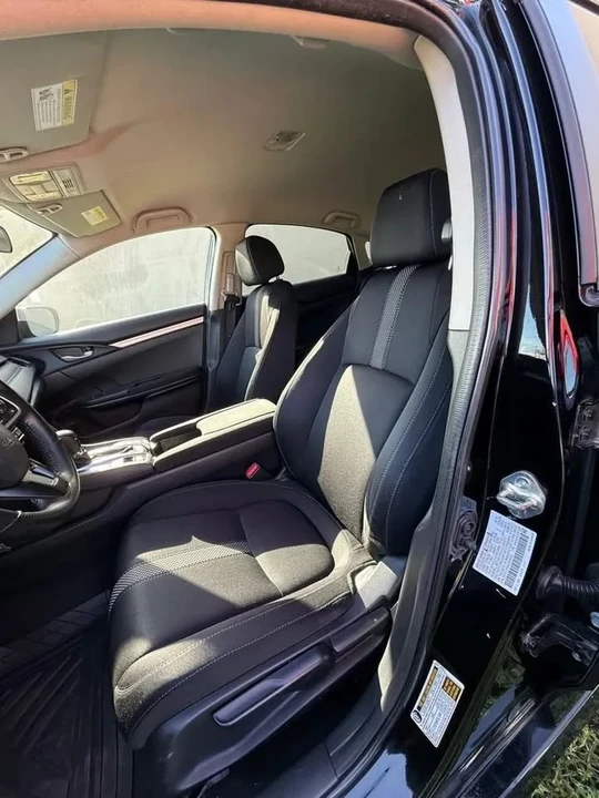 2020 Honda Civic 10th Gen - Image 9 of 11