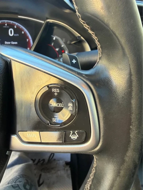 2020 Honda Civic 10th Gen - Image 11 of 20
