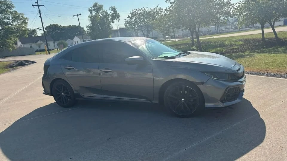 2020 Honda Civic 10th Gen - Image 3 of 7