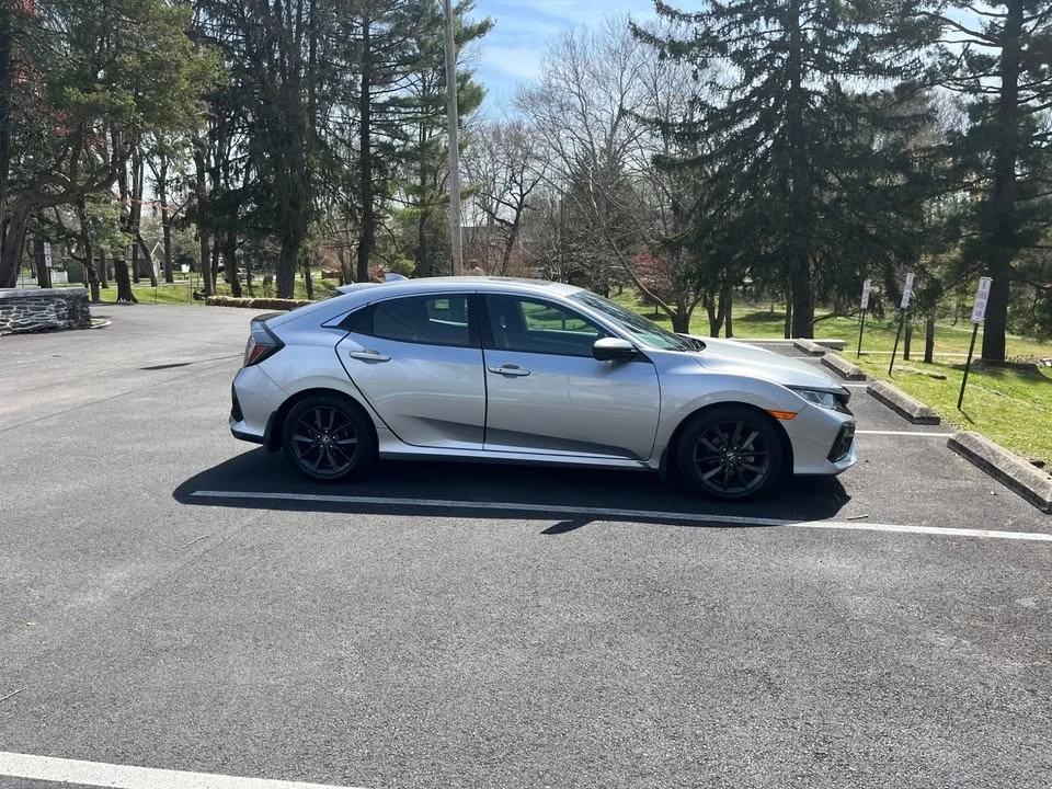 2020 Honda Civic 10th Gen - Image 2 of 11