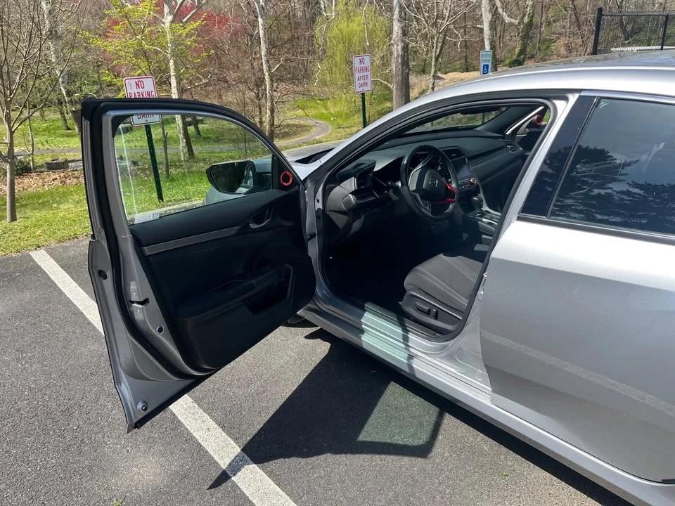 2020 Honda Civic 10th Gen - Image 7 of 11