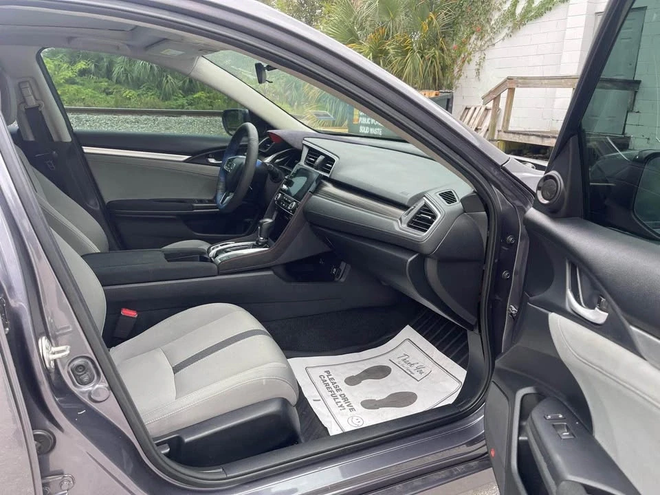 2020 Honda Civic 10th Gen - Image 10 of 12