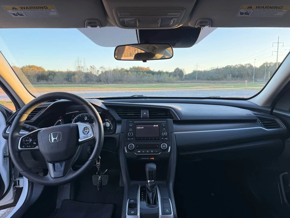 2020 Honda Civic 10th Gen - Image 5 of 16