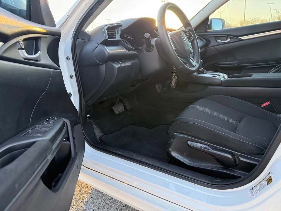 2020 Honda Civic 10th Gen - Image 12 of 16