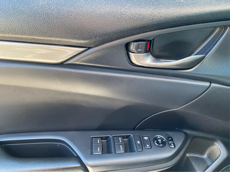 2020 Honda Civic 10th Gen - Image 18 of 20