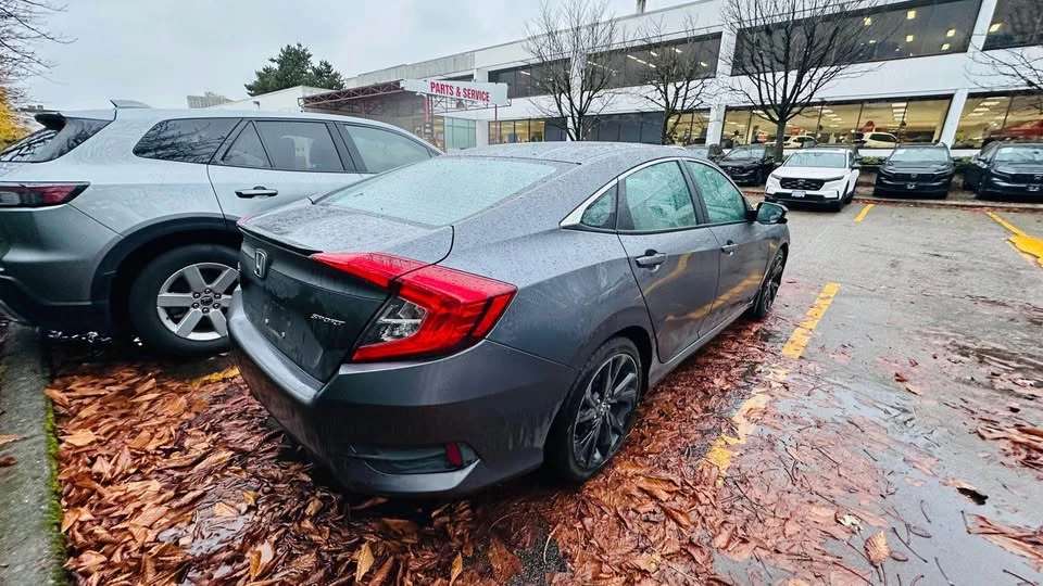 2020 Honda Civic 10th Gen - Image 4 of 10