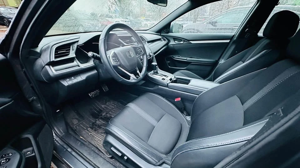 2020 Honda Civic 10th Gen - Image 8 of 10