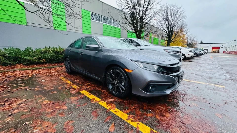 2020 Honda Civic 10th Gen - Image 3 of 10
