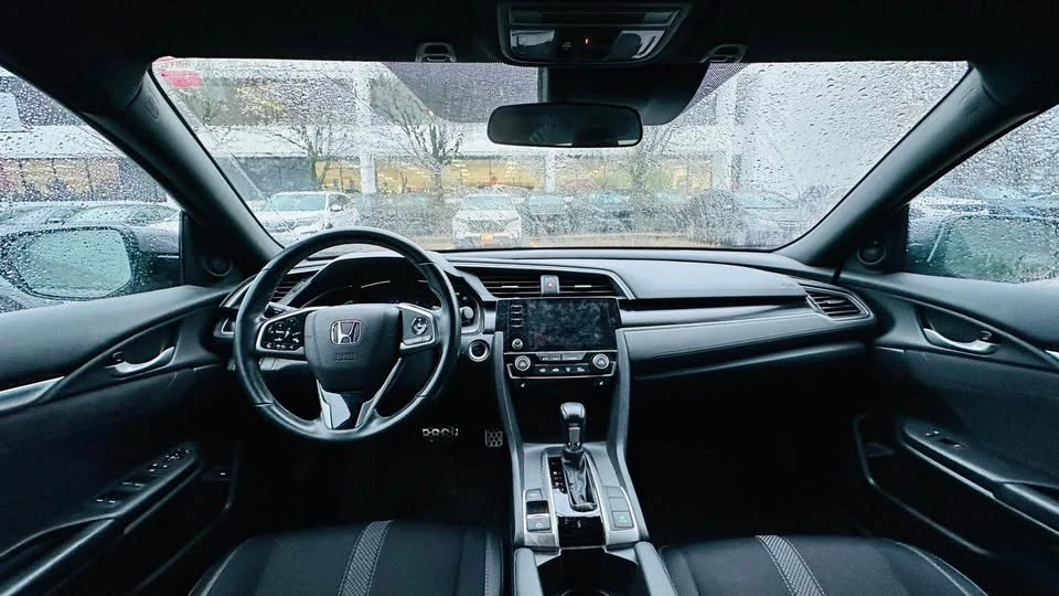 2020 Honda Civic 10th Gen - Image 9 of 10