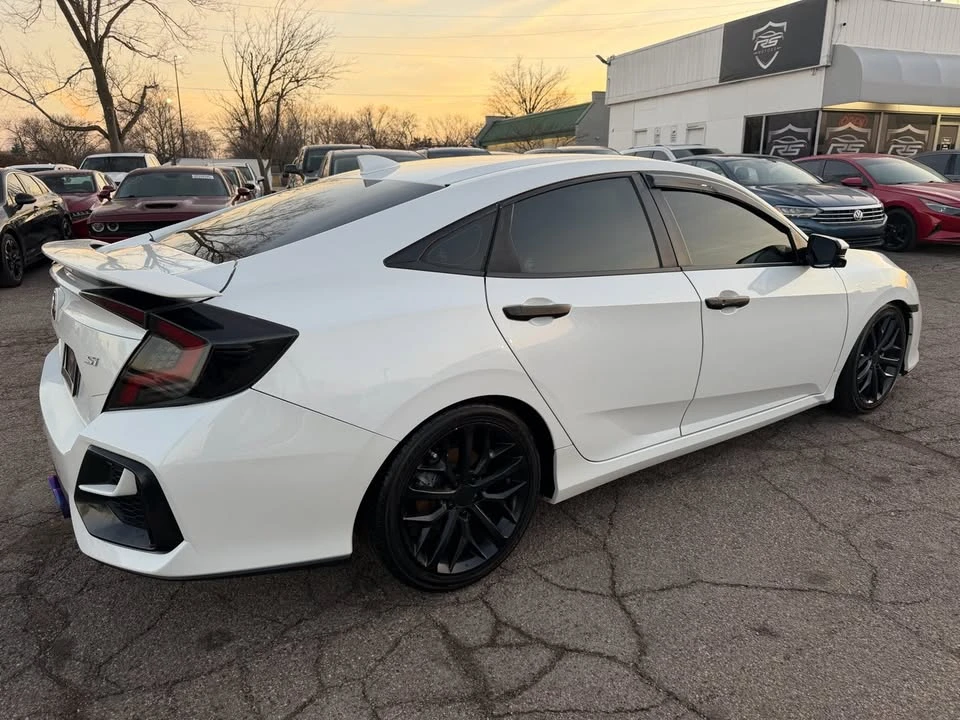 2020 Honda Civic 10th Gen - Image 7 of 15