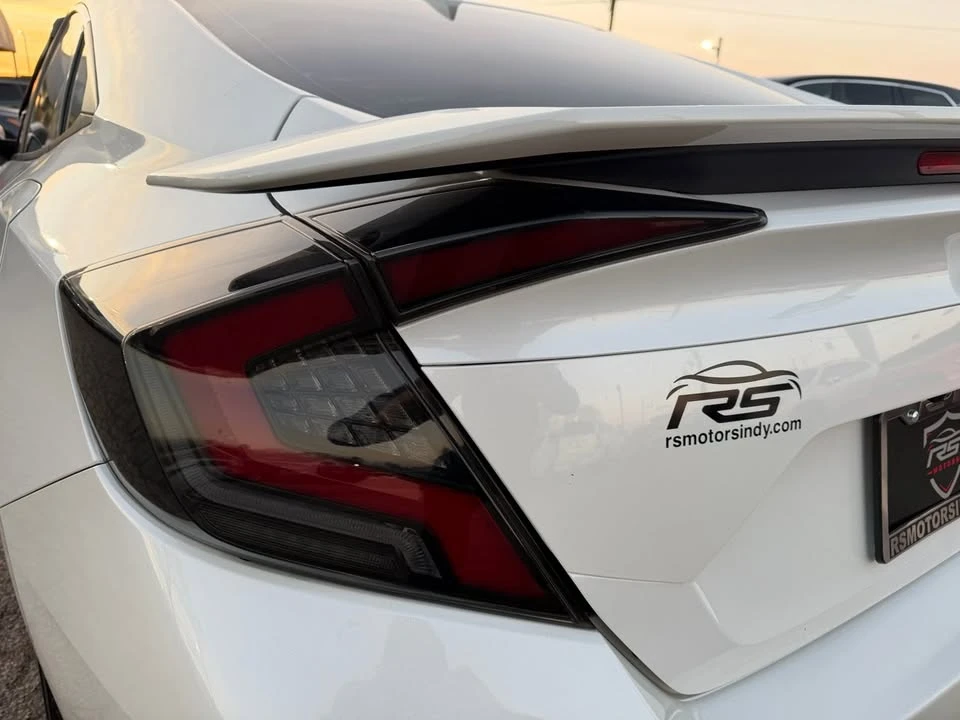 2020 Honda Civic 10th Gen - Image 14 of 15