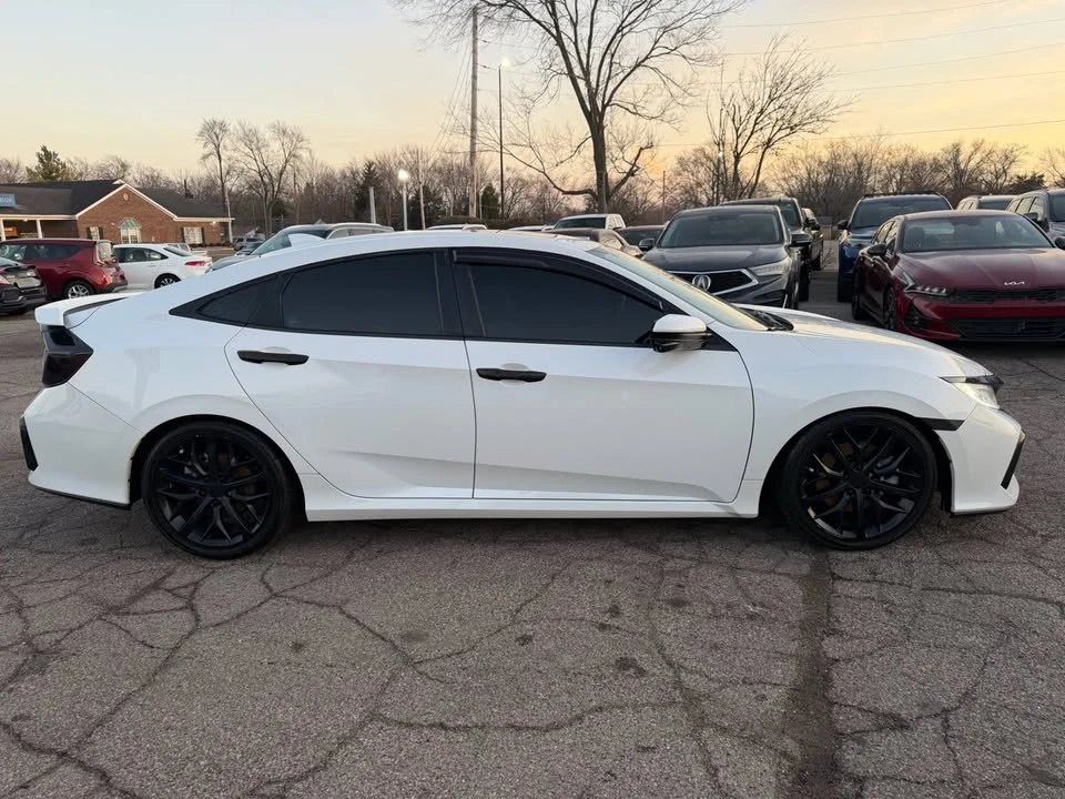 2020 Honda Civic 10th Gen - Image 5 of 15