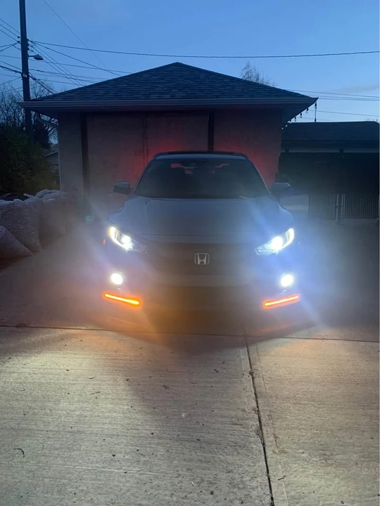 2020 Honda Civic 10th Gen - Image 9 of 10