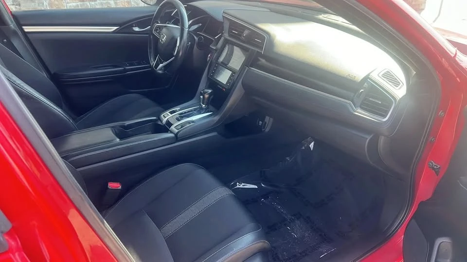 2020 Honda Civic 10th Gen - Image 11 of 18