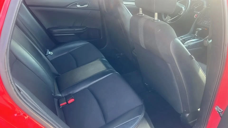 2020 Honda Civic 10th Gen - Image 10 of 18