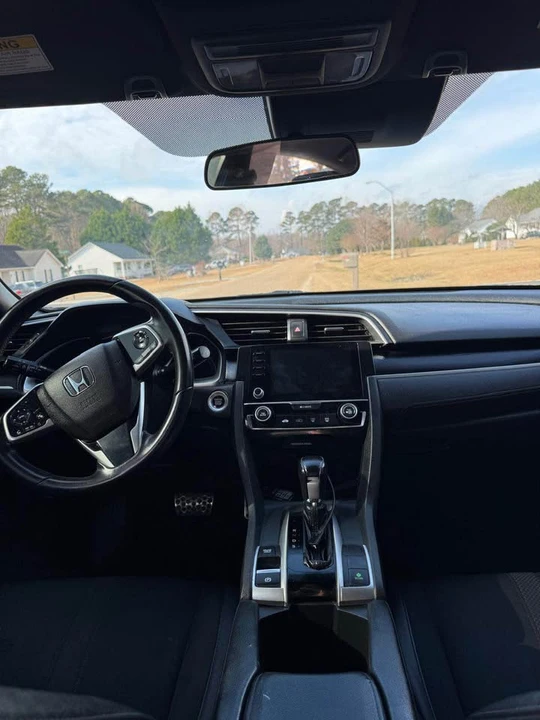 2020 Honda Civic 10th Gen - Image 9 of 11