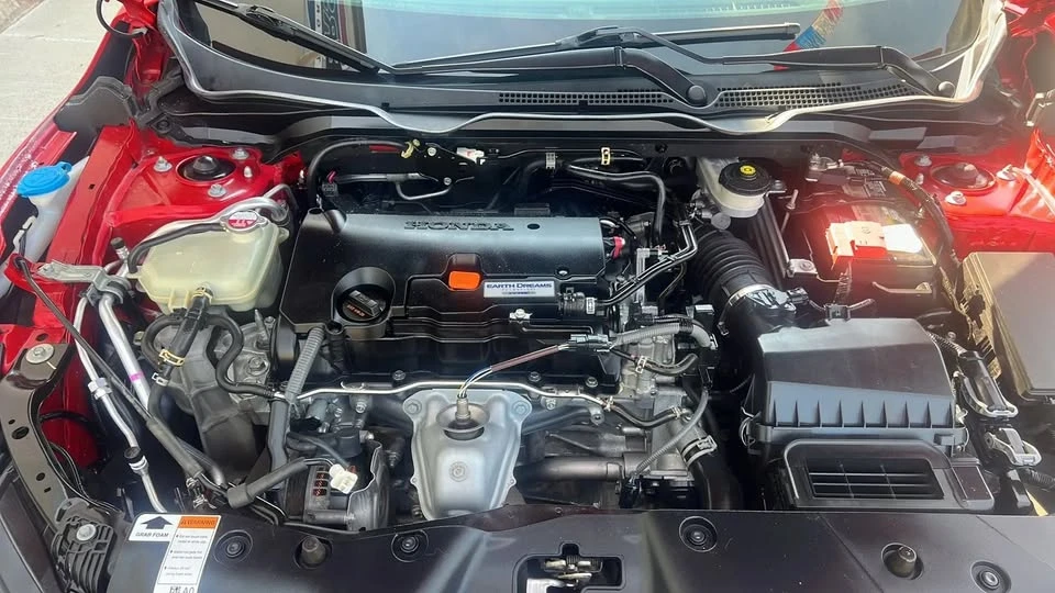2020 Honda Civic 10th Gen - Image 9 of 18