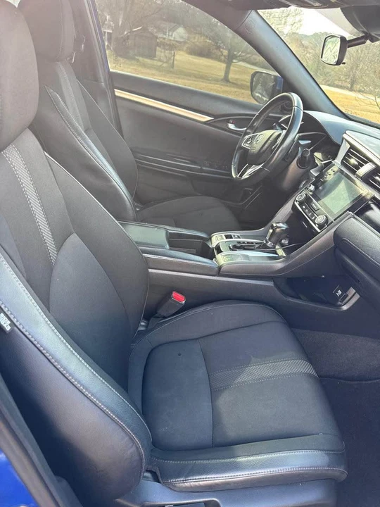 2020 Honda Civic 10th Gen - Image 8 of 11