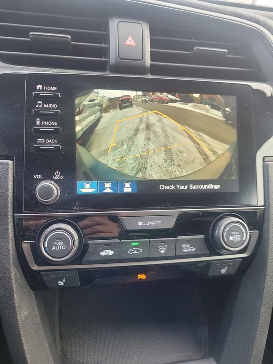 2020 Honda Civic 10th Gen - Image 6 of 10