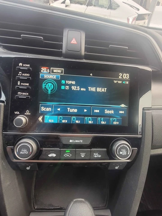2020 Honda Civic 10th Gen - Image 8 of 10