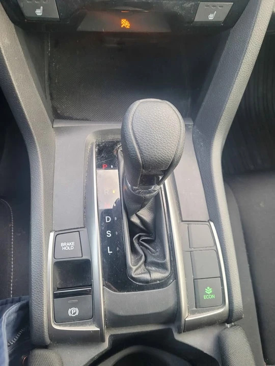 2020 Honda Civic 10th Gen - Image 7 of 10