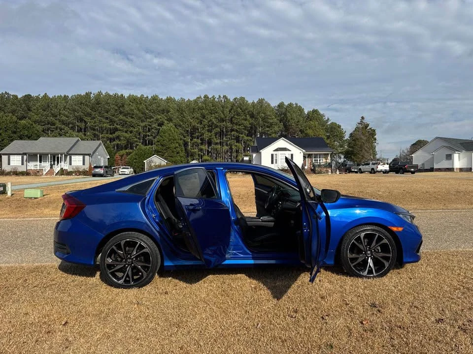 2020 Honda Civic 10th Gen - Image 5 of 11