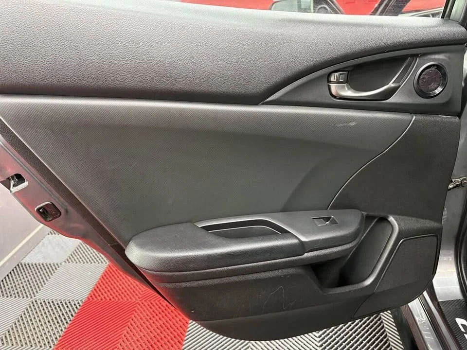 2020 Honda Civic 10th Gen - Image 10 of 20