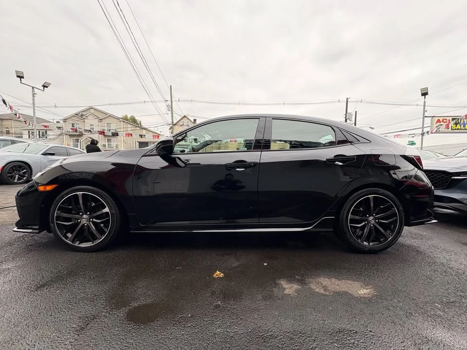 2020 Honda Civic 10th Gen - Image 9 of 13