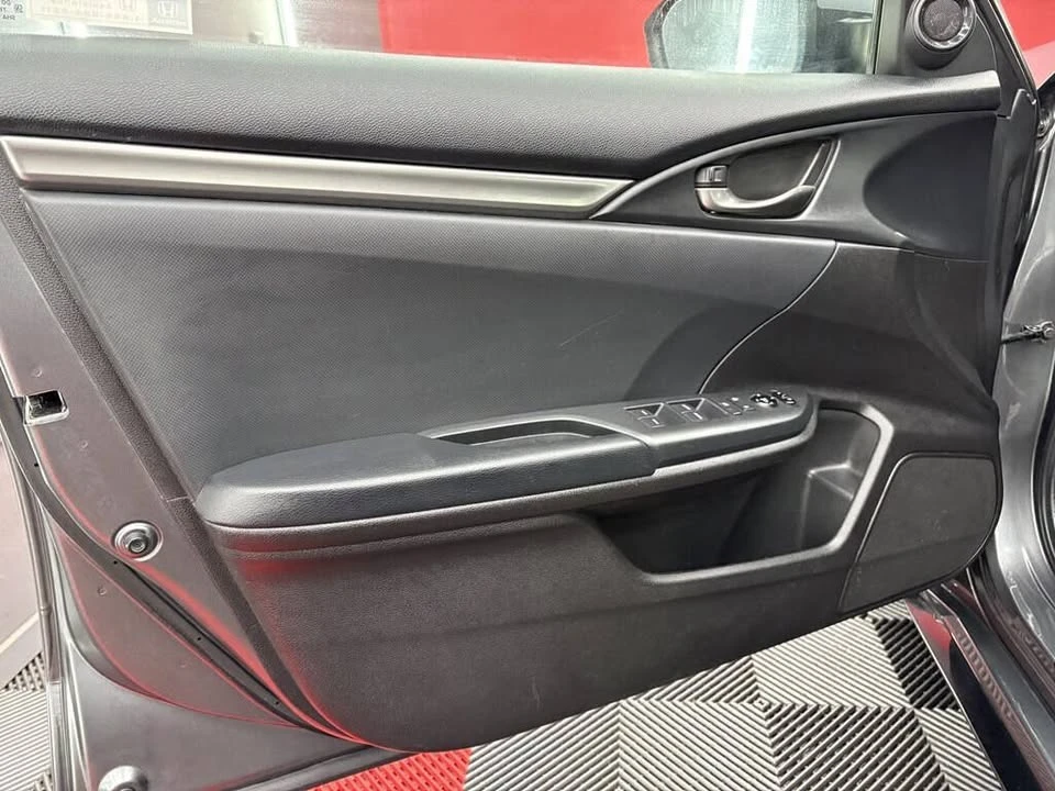 2020 Honda Civic 10th Gen - Image 7 of 20