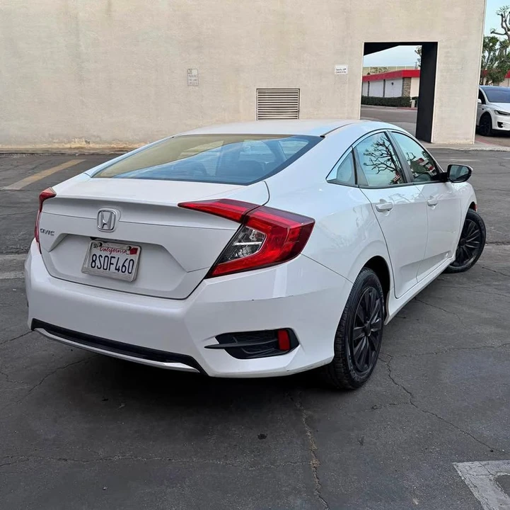 2020 Honda Civic 10th Gen - Image 2 of 13