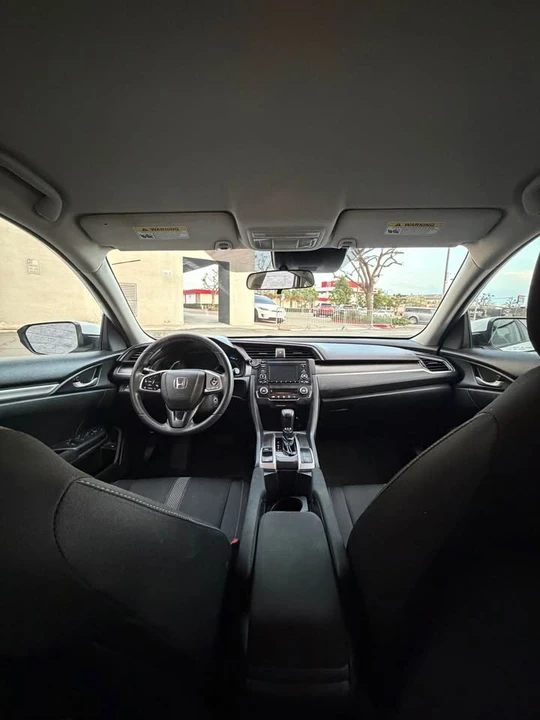 2020 Honda Civic 10th Gen - Image 11 of 13