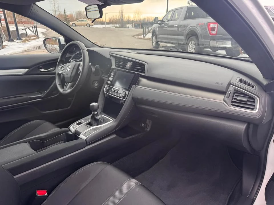 2020 Honda Civic 10th Gen - Image 8 of 12