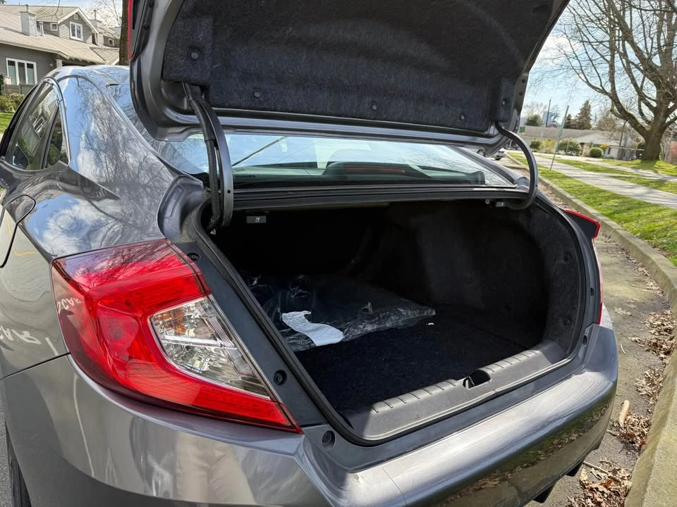 2020 Honda Civic 10th Gen - Image 9 of 17