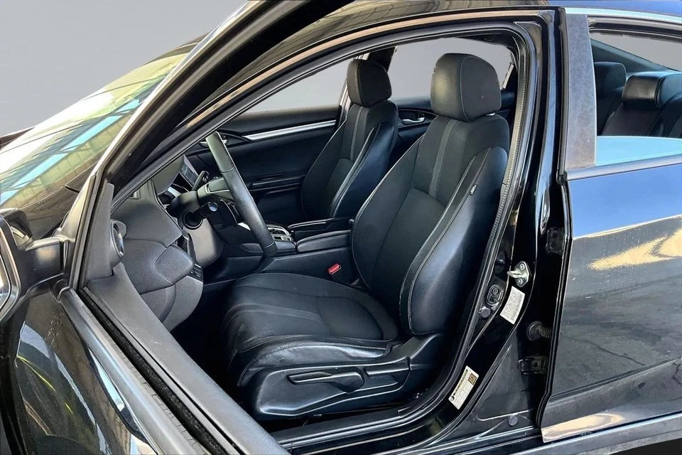 2020 Honda Civic 10th Gen - Image 17 of 19