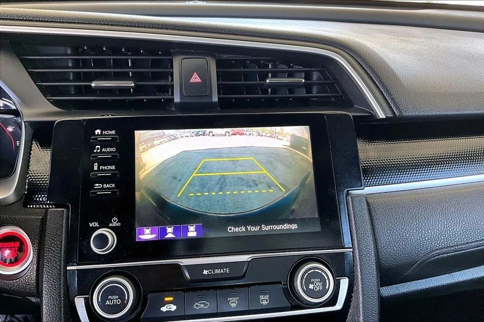 2020 Honda Civic 10th Gen - Image 12 of 19