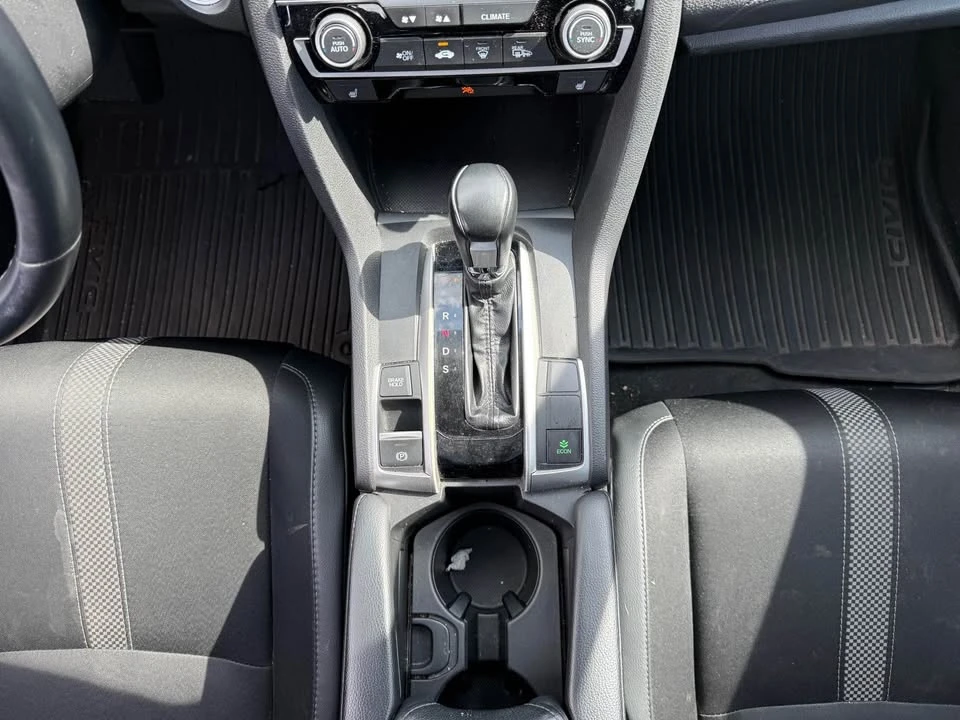 2020 Honda Civic 10th Gen - Image 13 of 17