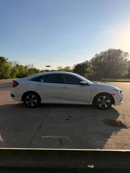 2020 Honda Civic 10th Gen - Image 3 of 15