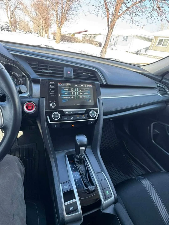 2020 Honda Civic 10th Gen - Image 9 of 12