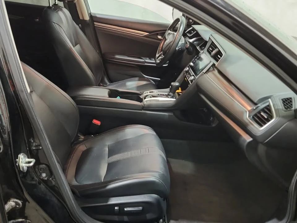 2020 Honda Civic 10th Gen - Image 16 of 18